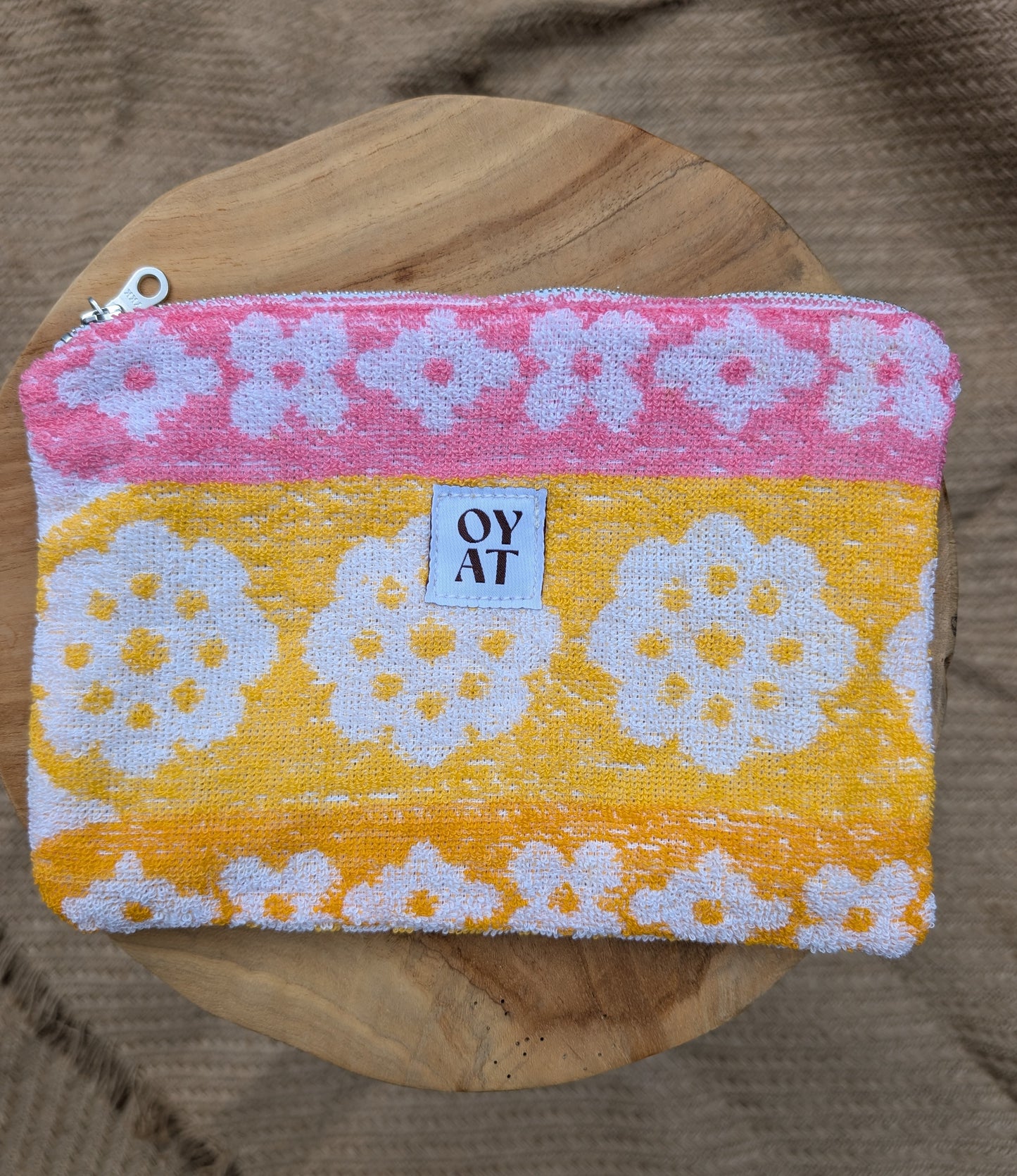 Pochette en éponge upcyclée