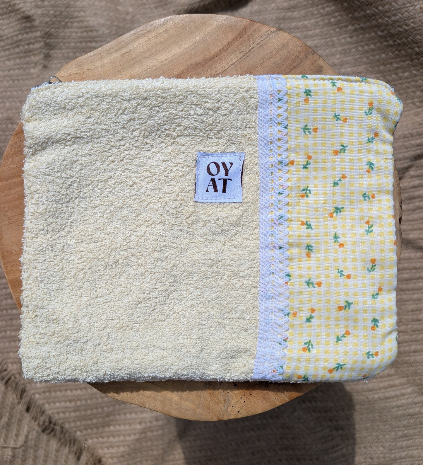 Pochette en éponge upcyclée