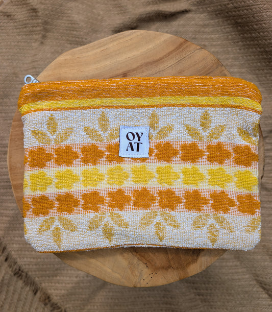 Pochette en éponge upcyclée